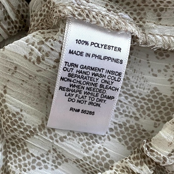 Express | Floral Lace Print Blouson Prairie Top | White & Taupe | Size: XS - Picture 6 of 6